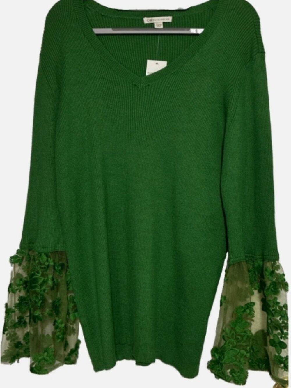 Cato Plus Women’s 18/20W Hunter Green Sweater Embroidered Mesh Flare Sleeve NWT
